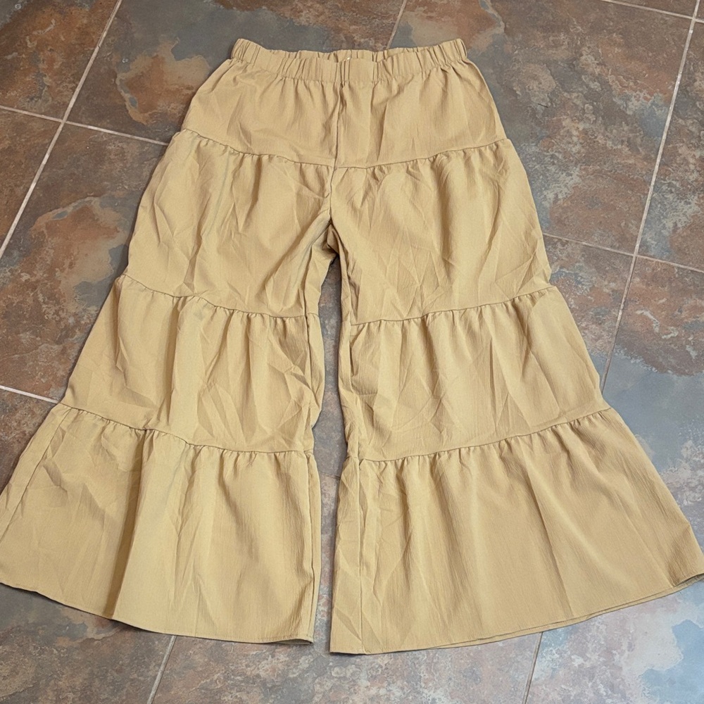 Tiered Ruffle boho tan xl pants